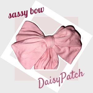 The Sassy Bow Baby Pink Soft Knit Headband